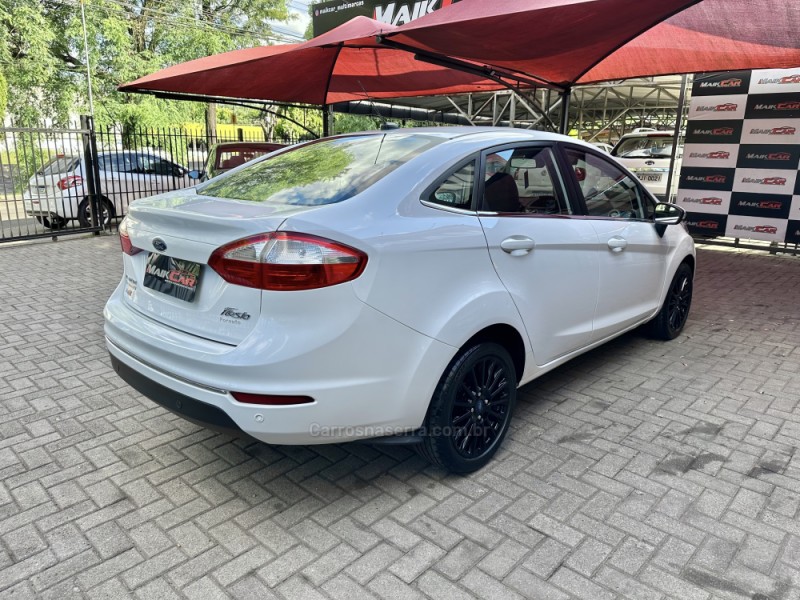 FIESTA 1.6 TITANIUM SEDAN 16V FLEX 4P AUTO - 2014 - ESTâNCIA VELHA