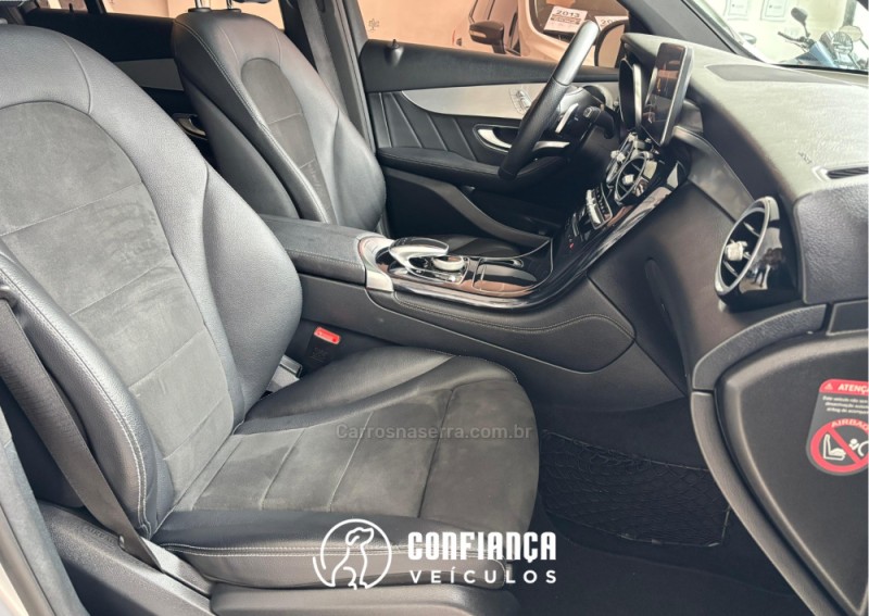 GLC 250 2.0 16V CGI GASOLINA SPORT 4MATIC 9G-TRONIC - 2017 - BENTO GONçALVES