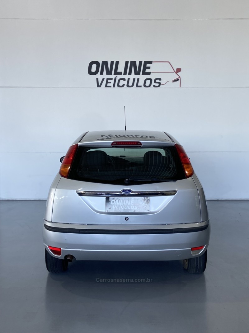 FOCUS 1.6 GLX 8V FLEX 4P MANUAL - 2009 - FARROUPILHA