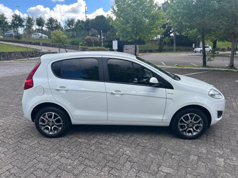 PALIO 1.6 MPI ESSENCE 16V FLEX 4P AUTOMATIZADO - 2014 - CAXIAS DO SUL