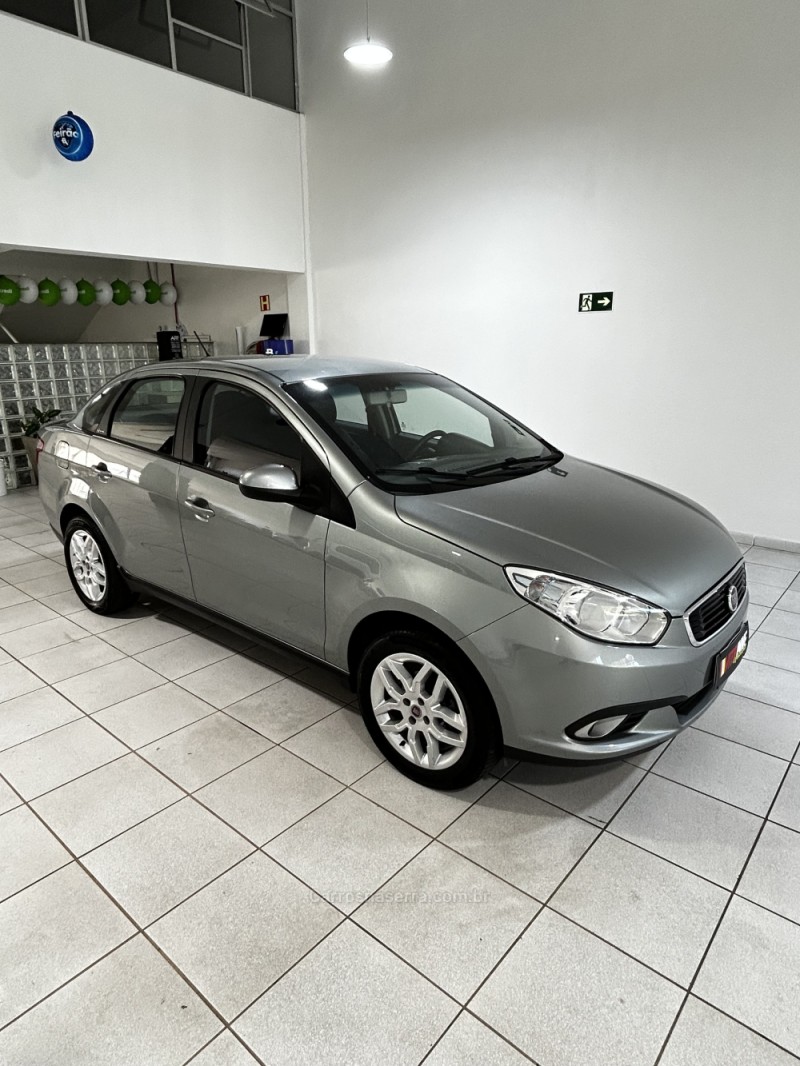 GRAND SIENA 1.6 MPI ESSENCE 16V FLEX 4P AUTOMATIZADO - 2017 - CAXIAS DO SUL