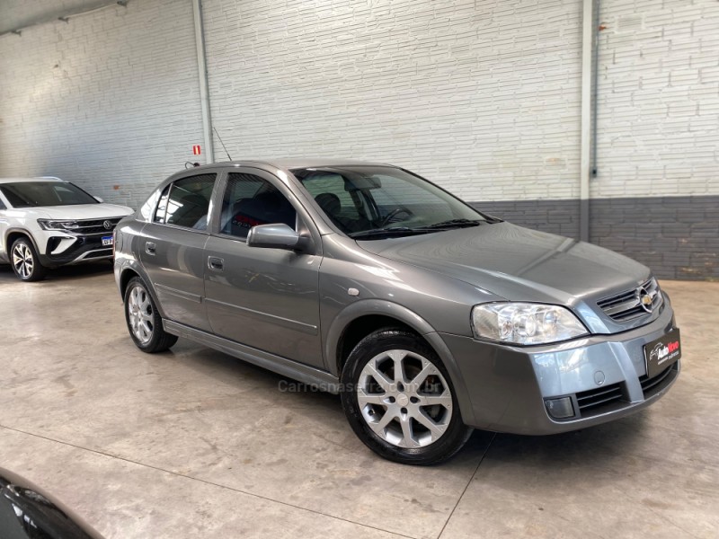 ASTRA 2.0 MPFI ADVANTAGE 8V FLEX 4P MANUAL - 2010 - VACARIA