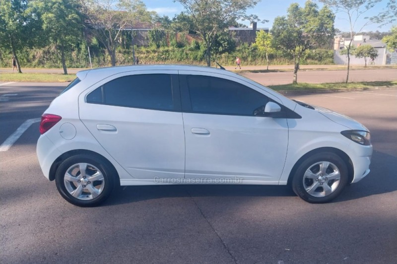 ONIX 1.4 MPFI LT 8V FLEX 4P MANUAL - 2019 - BENTO GONçALVES