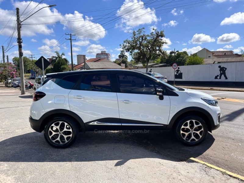 CAPTUR 1.6 16V INTENSE BOSE FLEX 4P AUTOMÁTICO - 2018 - VENâNCIO AIRES