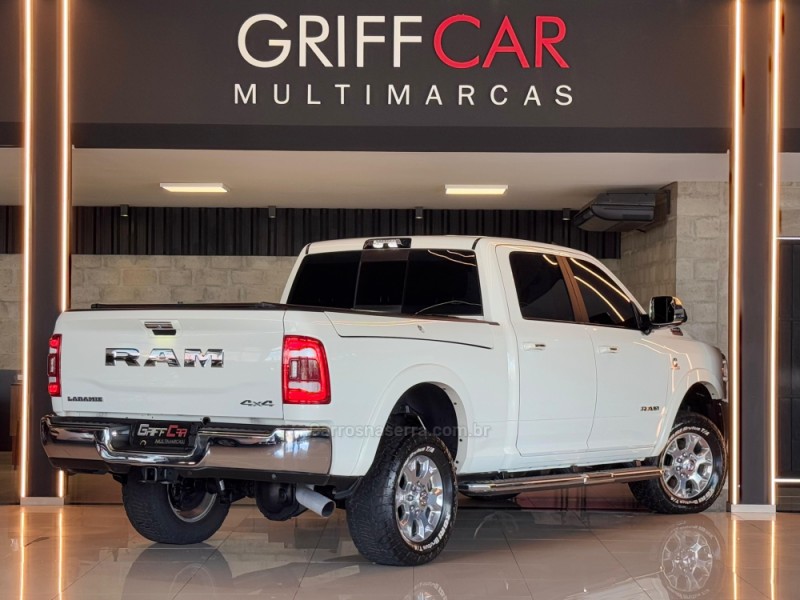 3500 LARAMIE 6.7 CD 4X4 TURBO DIESEL 4P AUTOMÁTICO - 2022 - DOIS IRMãOS