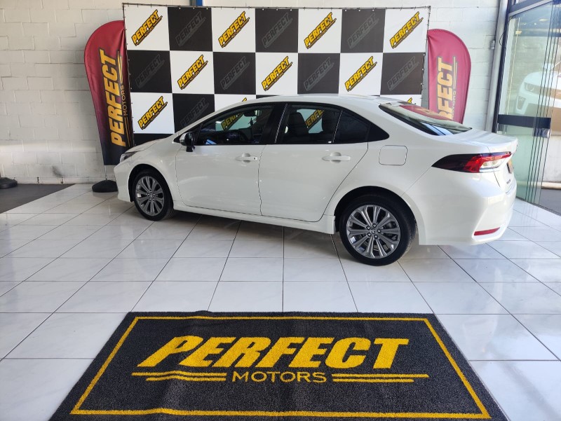 COROLLA 2.0 XEI 16V FLEX 4P AUTOMÁTICO - 2022 - PORTãO