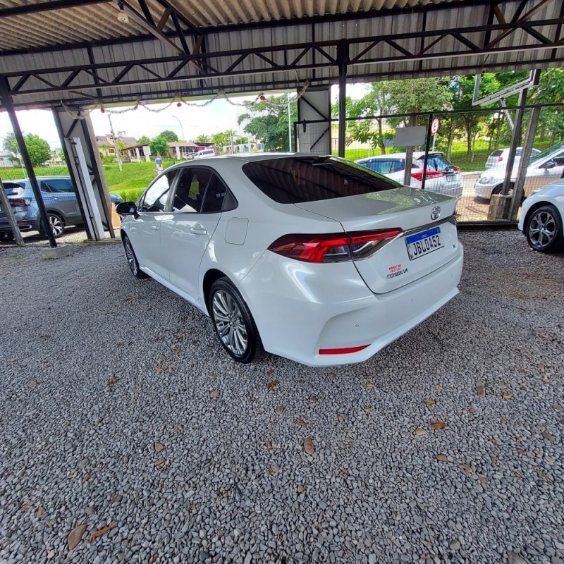 COROLLA 2.0 XEI 16V FLEX 4P AUTOMÁTICO - 2023 - BOM PRINCíPIO