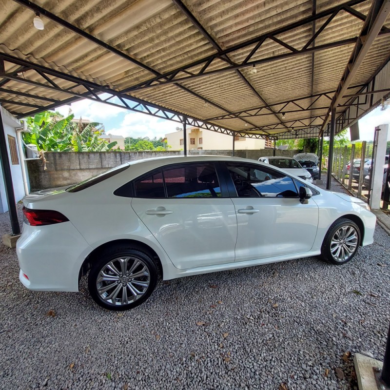 COROLLA 2.0 XEI 16V FLEX 4P AUTOMÁTICO - 2023 - BOM PRINCíPIO