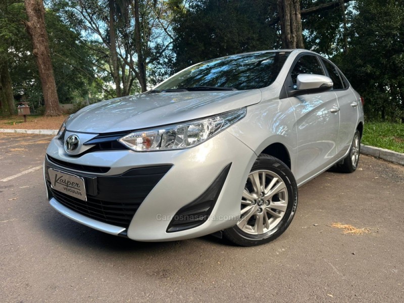 yaris 1.5 xl plus connect 16v flex 4p automatico 2022 dois irmaos