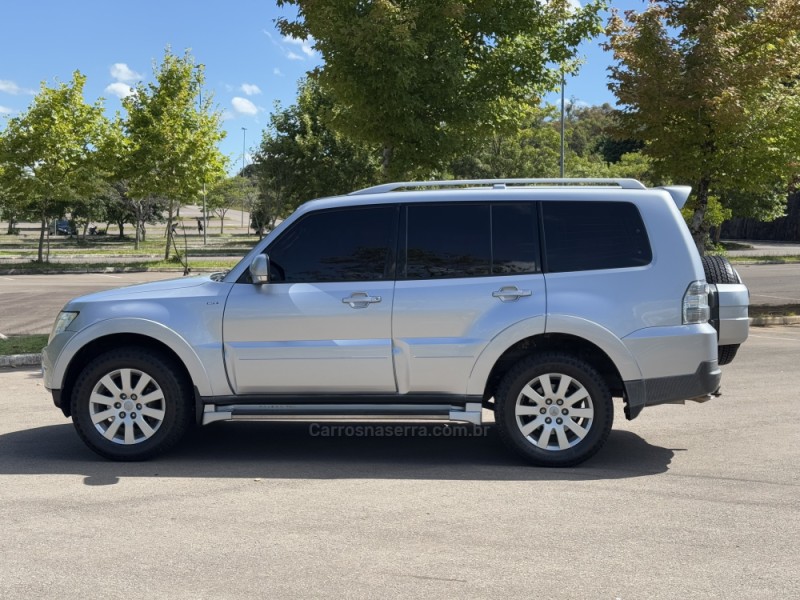 PAJERO FULL 3.8 HPE 4X4 V6 24V GASOLINA 4P AUTOMÁTICO - 2008 - BENTO GONçALVES