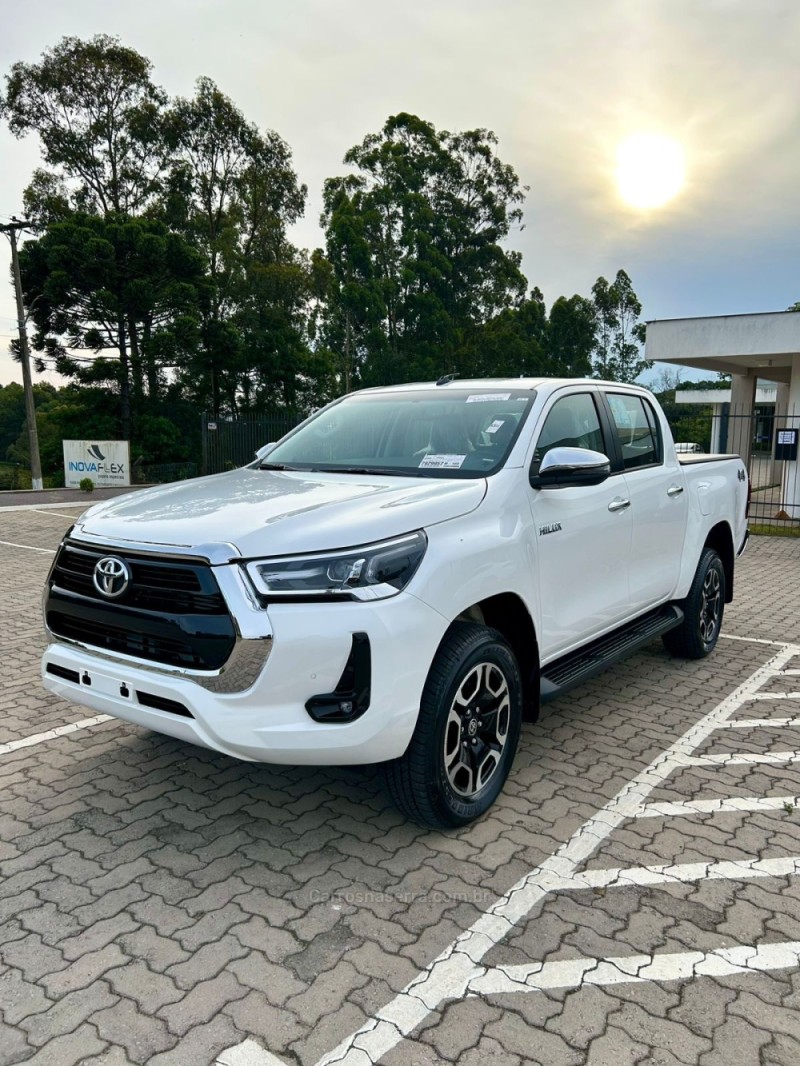 hilux 2.8 srv 4x4 cd 16v diesel 4p automatico 2025 veranopolis