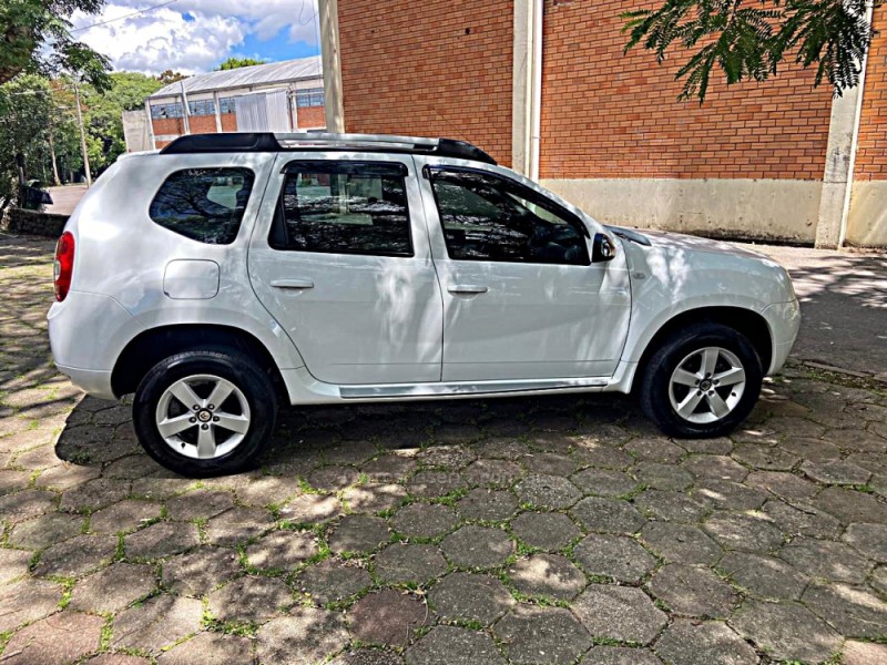 DUSTER 1.6 DYNAMIQUE 4X2 16V FLEX 4P MANUAL - 2013 - BENTO GONçALVES