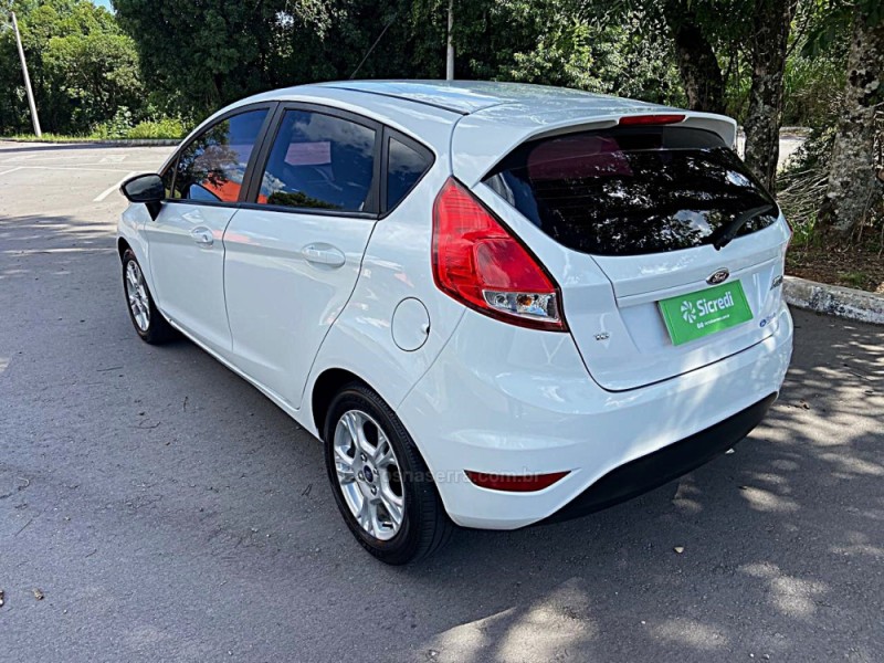 FIESTA 1.6 SE HATCH 16V FLEX 4P MANUAL - 2015 - BENTO GONçALVES