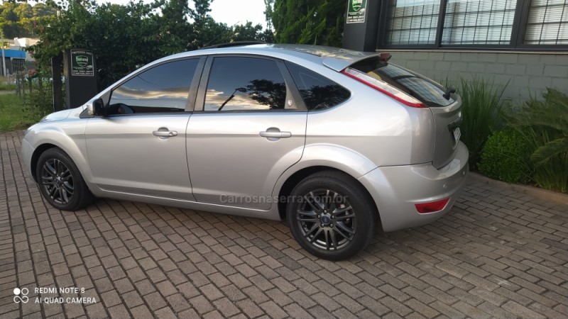 FOCUS 2.0 GHIA 16V FLEX 4P MANUAL - 2009 - FARROUPILHA