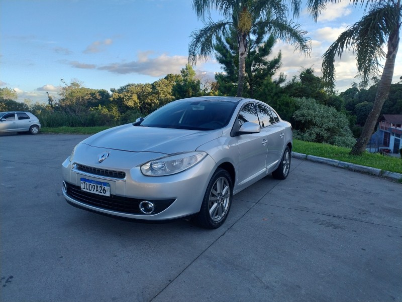 FLUENCE 2.0 DYNAMIQUE 16V FLEX 4P MANUAL - 2013 - CAXIAS DO SUL