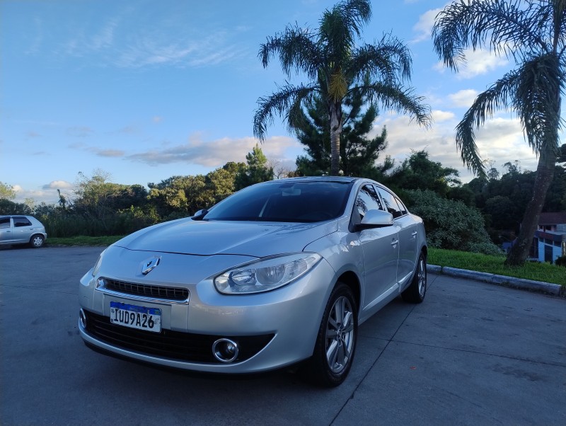 FLUENCE 2.0 DYNAMIQUE 16V FLEX 4P MANUAL - 2013 - CAXIAS DO SUL