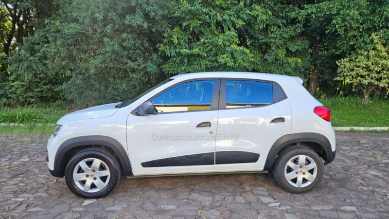 KWID 1.0 12V SCE FLEX ZEN MANUAL - 2019 - IVOTI