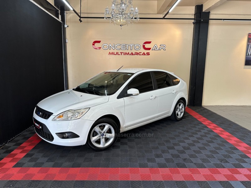 FOCUS 1.6 SE 8V FLEX 4P MANUAL - 2013 - NOVO HAMBURGO