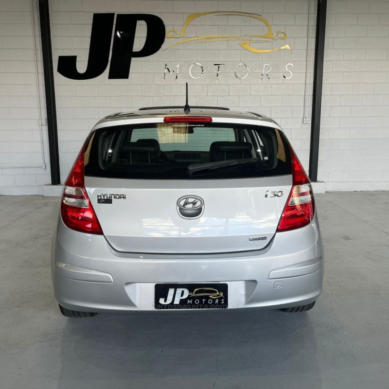 I30 2.0 MPI 16V GASOLINA 4P MANUAL - 2011 - NOVO HAMBURGO