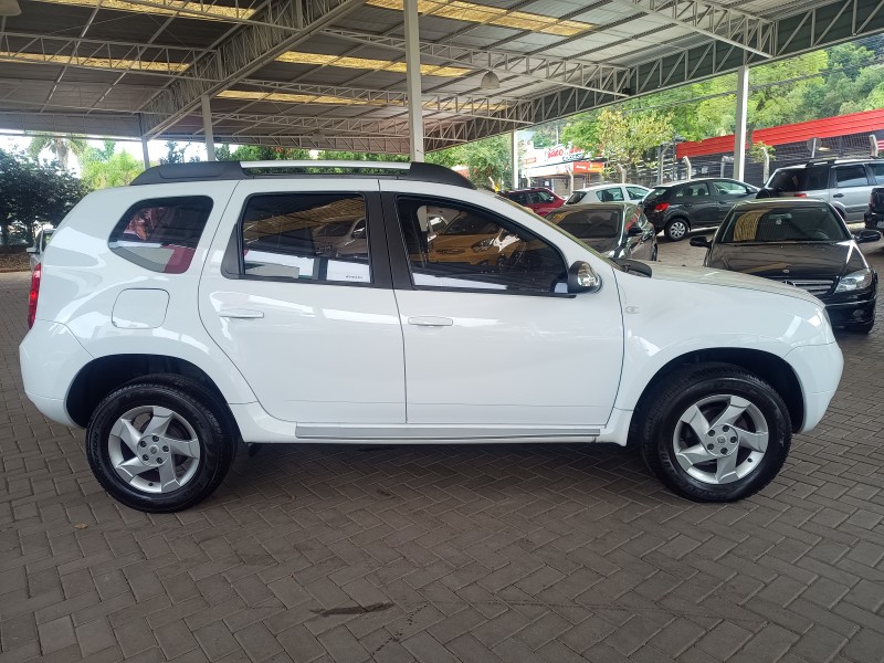 DUSTER 1.6 DYNAMIQUE 4X2 16V FLEX 4P MANUAL - 2014 - CAXIAS DO SUL