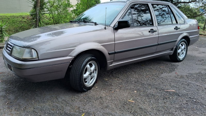 SANTANA 2.0 MI 8V GASOLINA 4P MANUAL - 1996 - CAXIAS DO SUL