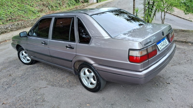 SANTANA 2.0 MI 8V GASOLINA 4P MANUAL - 1996 - CAXIAS DO SUL