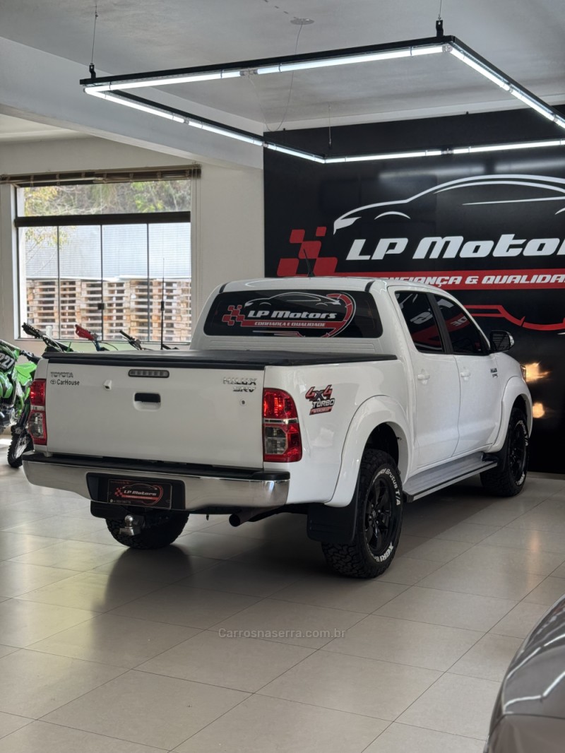 HILUX 2.7 SRV 4X4 CD 16V FLEX 4P AUTOMÁTICO - 2014 - FARROUPILHA