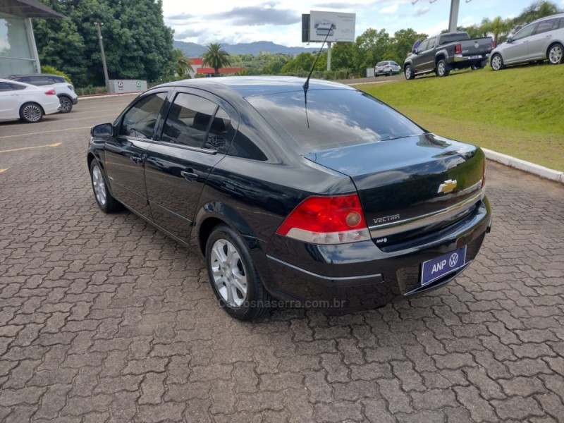 VECTRA 2.0 MPFI ELEGANCE 8V FLEX 4P MANUAL - 2011 - NOVA PETRóPOLIS