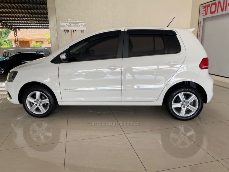 FOX 1.6 COMFORTLINE 8V FLEX 4P MANUAL - 2016 - LAJEADO