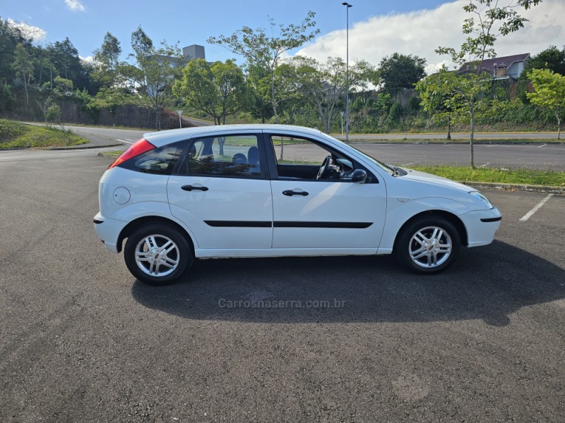 FOCUS 1.6 GLX 8V FLEX 4P MANUAL - 2007 - BENTO GONçALVES