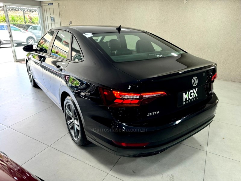 JETTA 1.4 R-LINE 250 16V TSI FLEX 4P AUTOMÁTICO - 2018 - PORTO ALEGRE