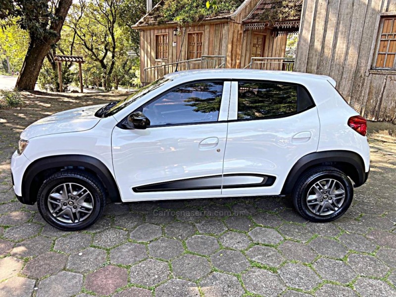 KWID 1.0 12V SCE FLEX INTENSE MANUAL - 2020 - BENTO GONçALVES