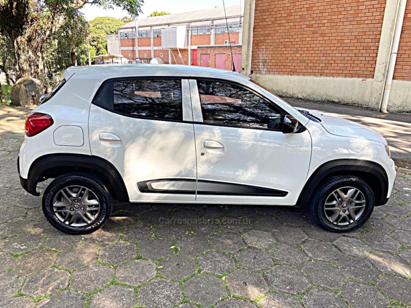 KWID 1.0 12V SCE FLEX INTENSE MANUAL - 2020 - BENTO GONçALVES