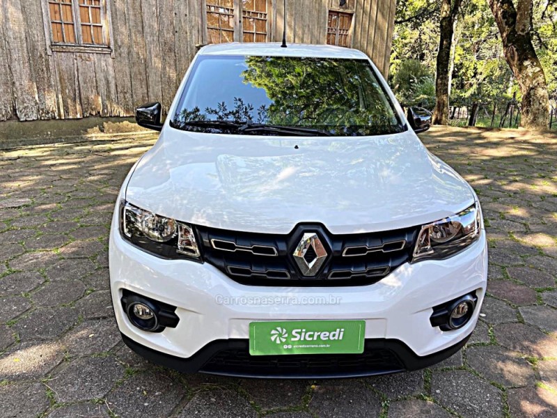 KWID 1.0 12V SCE FLEX INTENSE MANUAL - 2020 - BENTO GONçALVES