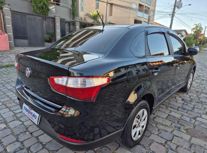 GRAND SIENA 1.4 MPI ATTRACTIVE 8V FLEX 4P MANUAL - 2013 - CAXIAS DO SUL