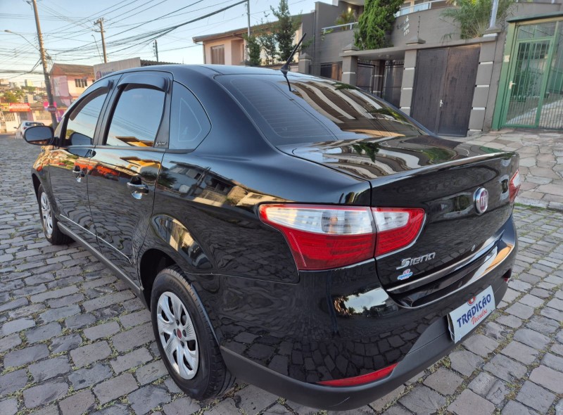 GRAND SIENA 1.4 MPI ATTRACTIVE 8V FLEX 4P MANUAL - 2013 - CAXIAS DO SUL