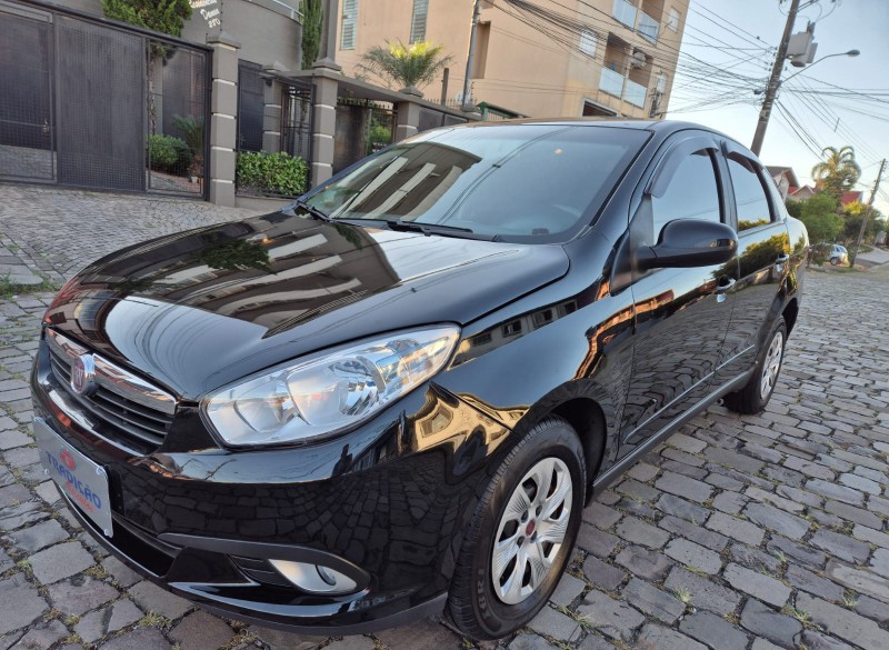 grand siena 1.4 mpi attractive 8v flex 4p manual 2013 caxias do sul