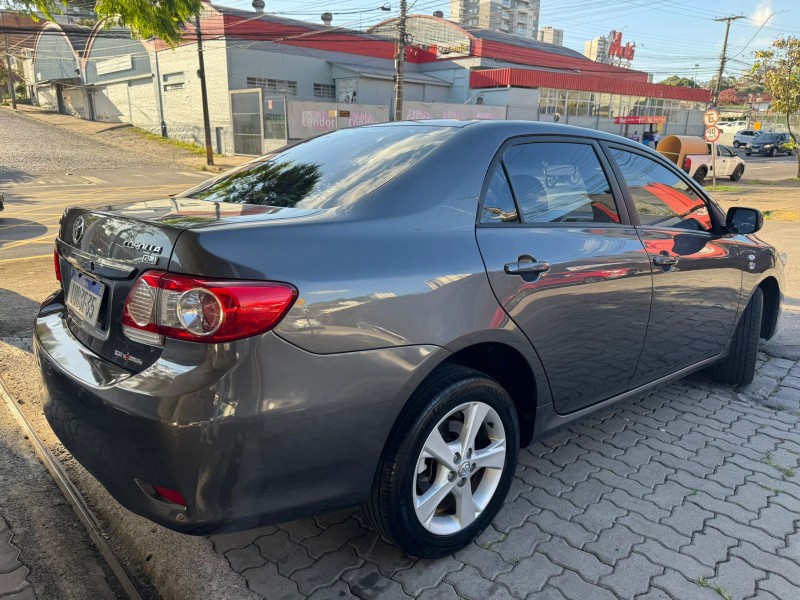 COROLLA 1.8 GLI 16V FLEX 4P AUTOMÁTICO - 2013 - CAXIAS DO SUL