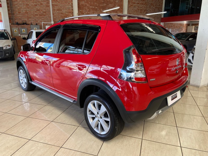 SANDERO 1.6 STEPWAY 16V FLEX 4P AUTOMÁTICO - 2014 - FARROUPILHA
