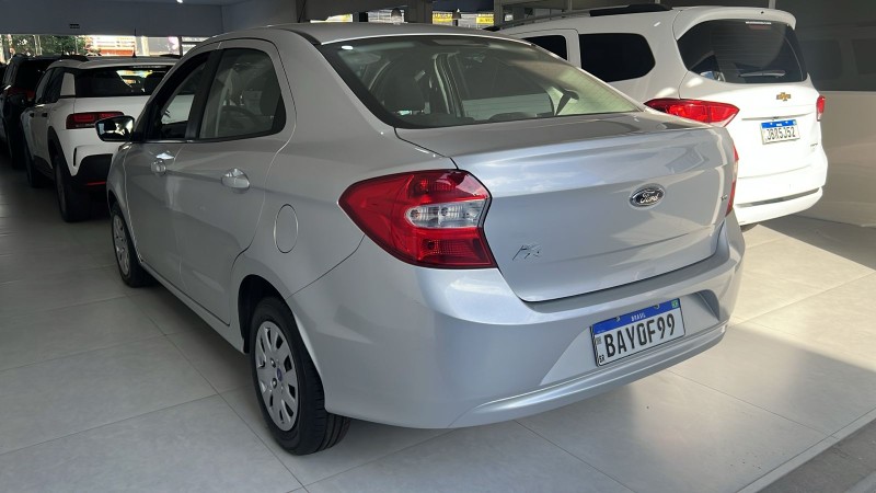 KA 1.5 SE SEDAN 16V FLEX 4P MANUAL - 2017 - FARROUPILHA