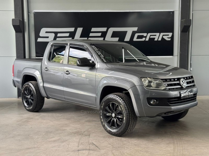 AMAROK 2.0 TRENDLINE 4X4 CD 16V TURBO INTERCOOLER DIESEL 4P AUTOMÁTICO - 2013 - NOVO HAMBURGO