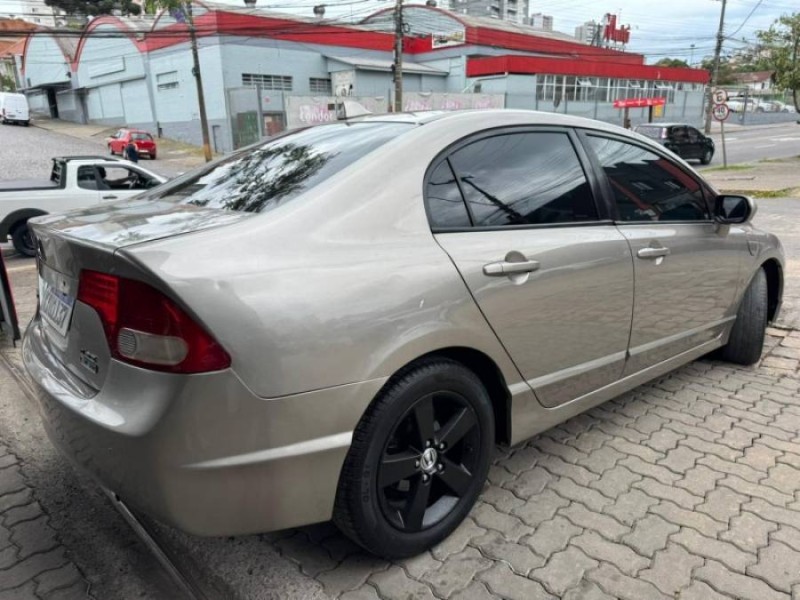 CIVIC 1.8 LXS 16V GASOLINA 4P MANUAL - 2008 - CAXIAS DO SUL