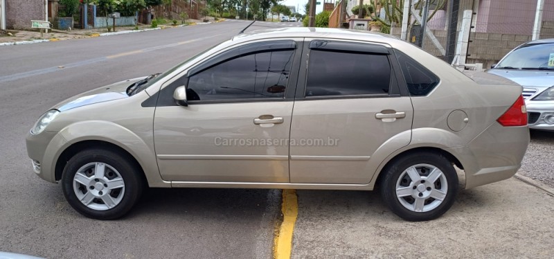 FIESTA 1.6 MPI SEDAN 8V FLEX 4P MANUAL - 2007 - FARROUPILHA