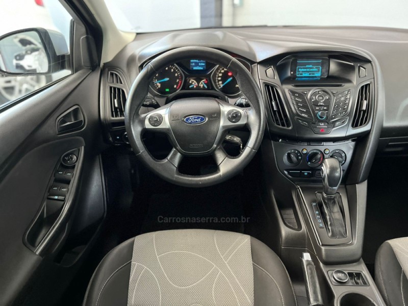 FOCUS 1.6 S 16V FLEX 4P AUTOMÁTICO - 2014 - NOVO HAMBURGO