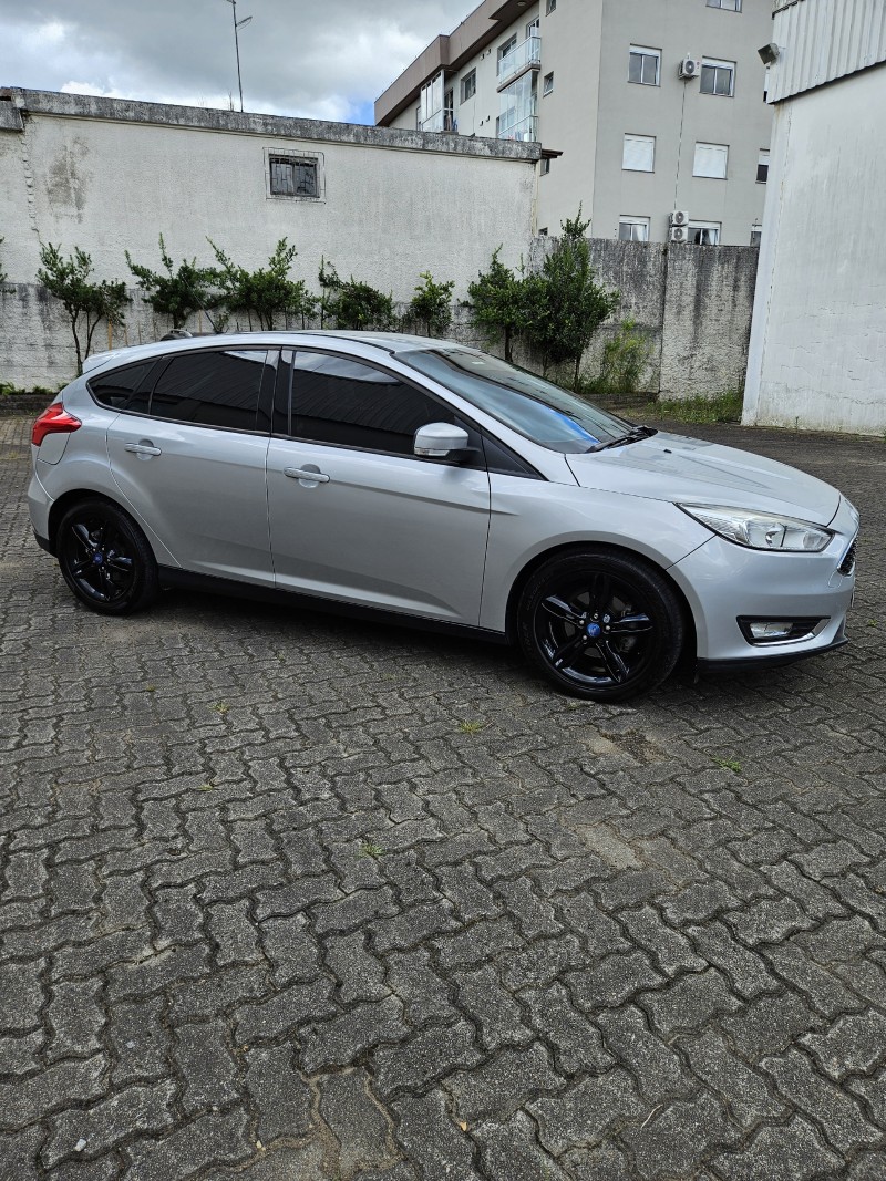 FOCUS 1.6 SE 16V FLEX 4P AUTOMÁTICO - 2016 - FARROUPILHA