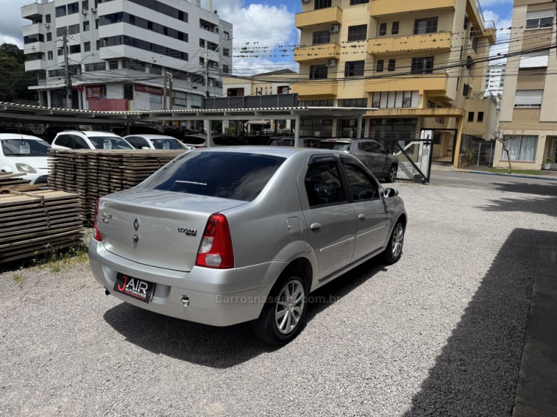 LOGAN 1.6 PRIVILÈGE 16V FLEX 4P MANUAL - 2009 - GARIBALDI