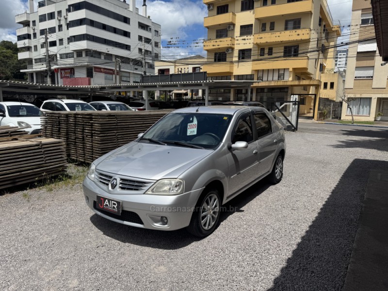 LOGAN 1.6 PRIVILÈGE 16V FLEX 4P MANUAL - 2009 - GARIBALDI