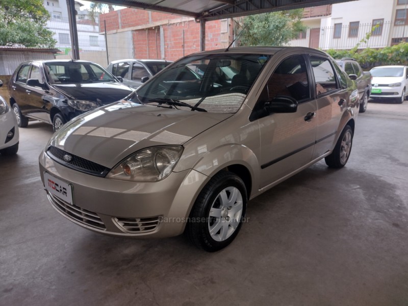 FIESTA 1.0 MPI PERSONNALITÉ SEDAN GASOLINA 4P MANUAL - 2006 - GARIBALDI