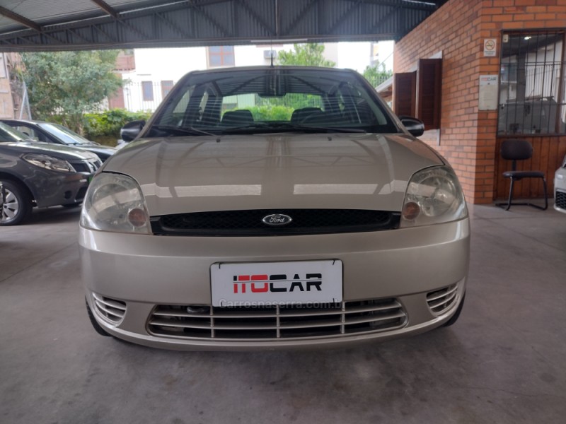 FIESTA 1.0 MPI PERSONNALITÉ SEDAN GASOLINA 4P MANUAL - 2006 - GARIBALDI