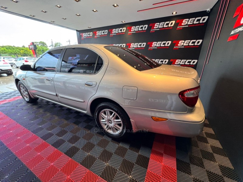 MAXIMA 3.0 30-G SEDAN V6 24V GASOLINA 4P AUTOMÁTICO - 2001 - PASSO FUNDO